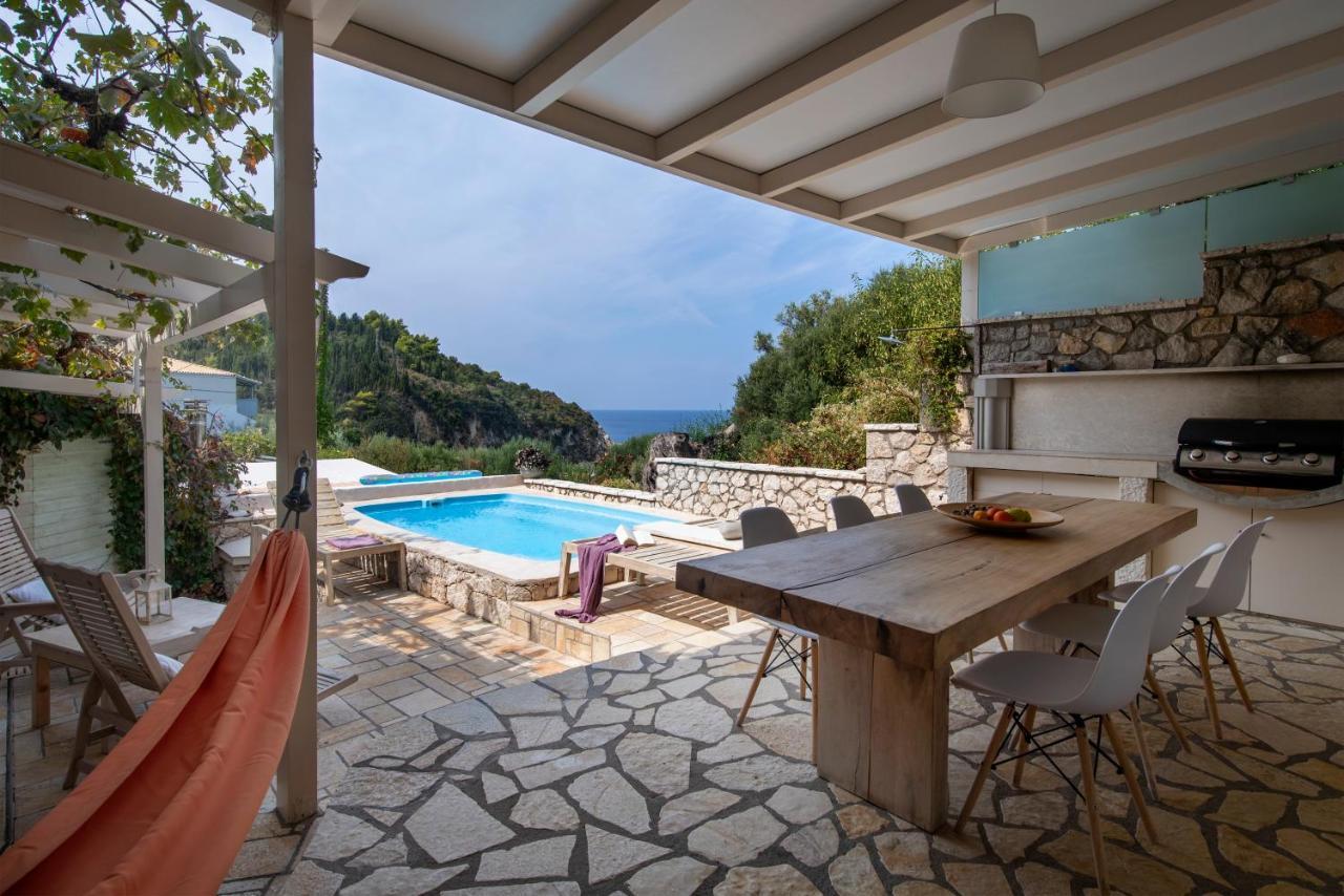 Villa Christianna Studios Agios Nikitas Exterior photo