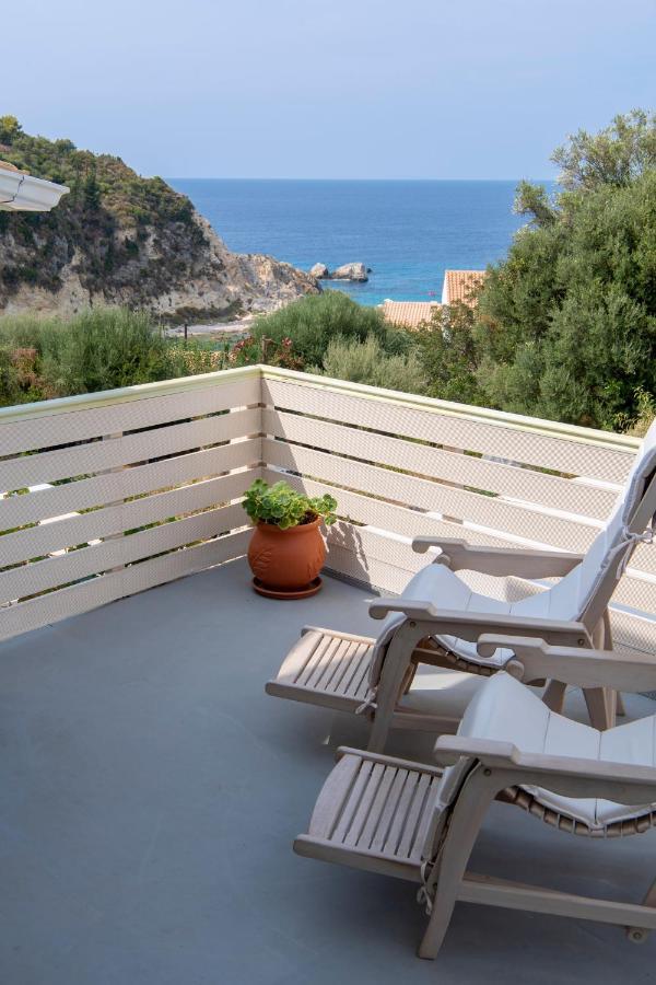 Villa Christianna Studios Agios Nikitas Exterior photo