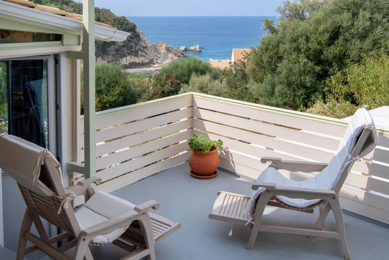 Villa Christianna Studios Agios Nikitas Exterior photo