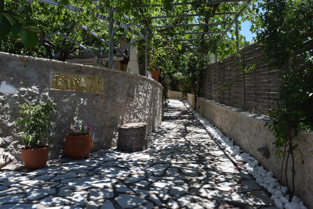 Villa Christianna Studios Agios Nikitas Exterior photo