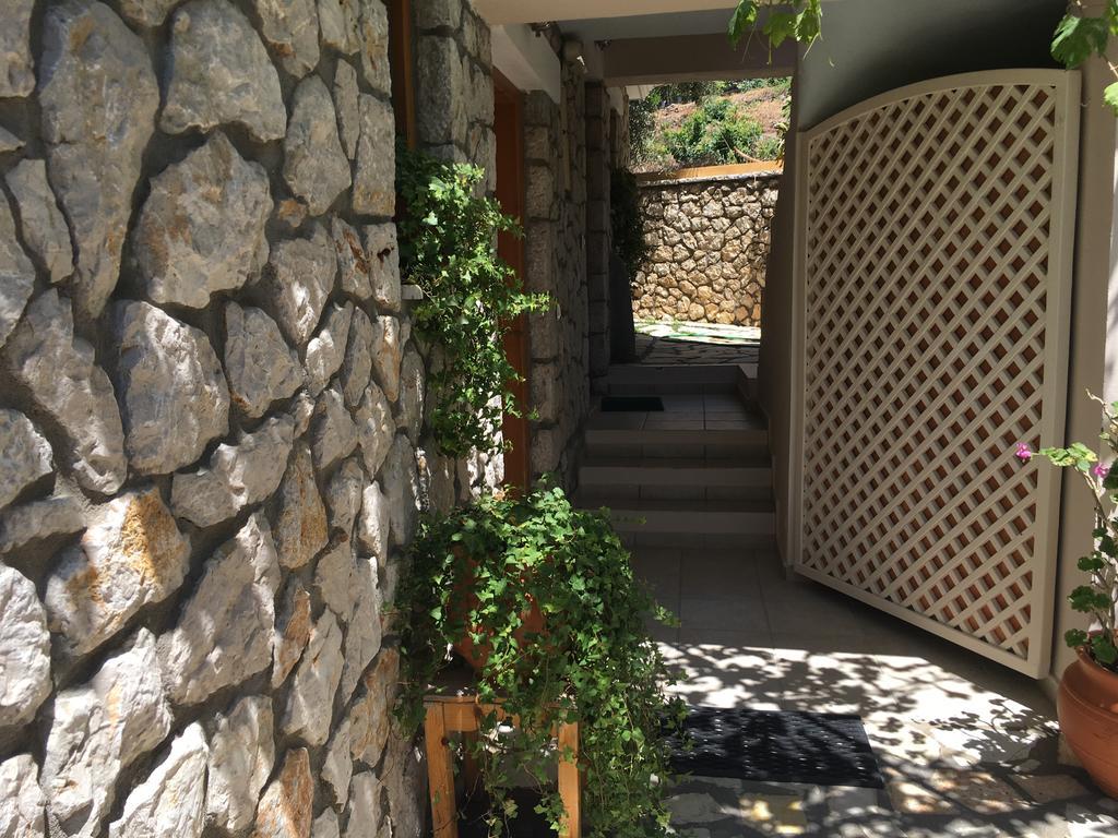 Villa Christianna Studios Agios Nikitas Exterior photo