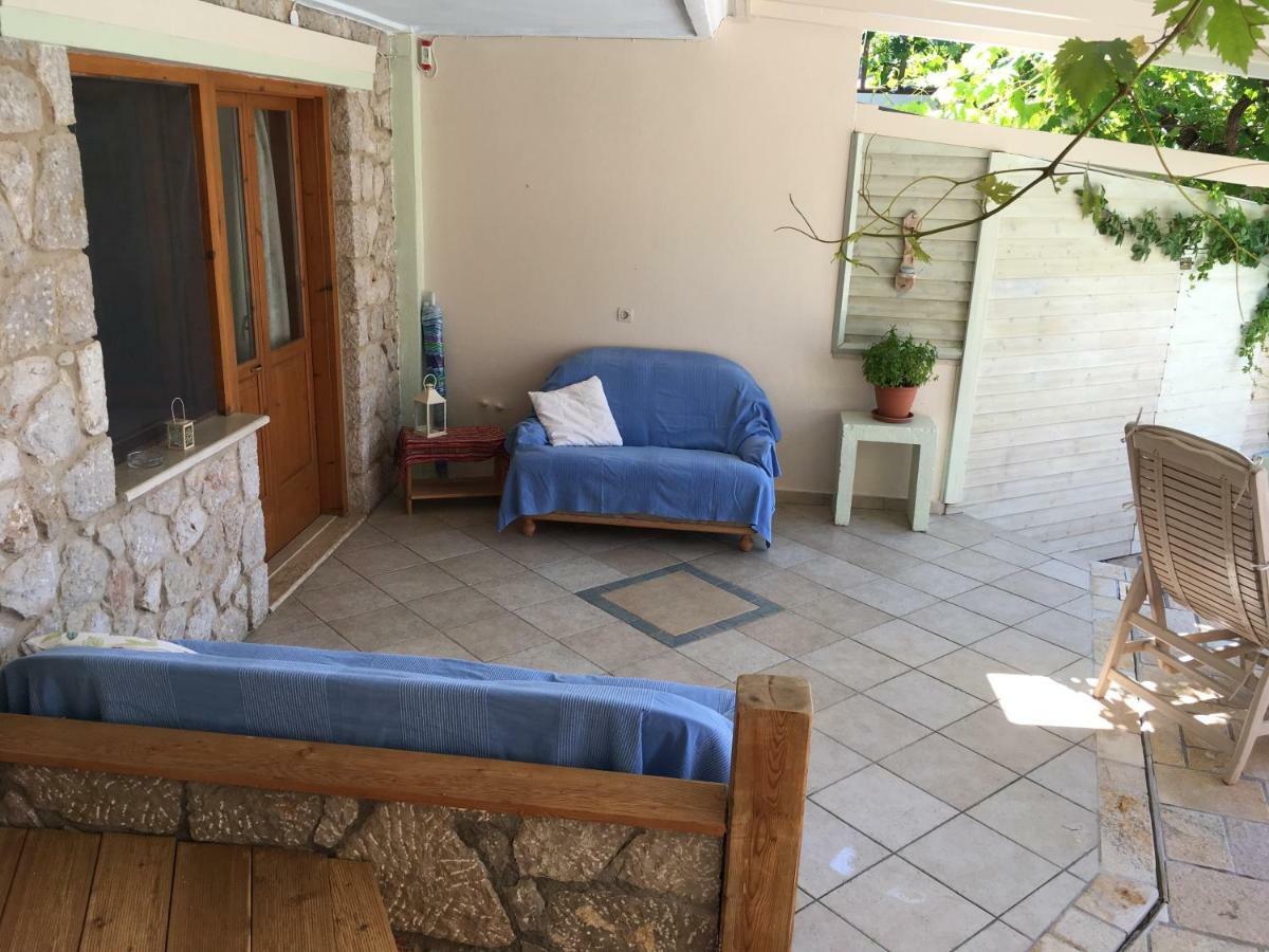Villa Christianna Studios Agios Nikitas Exterior photo